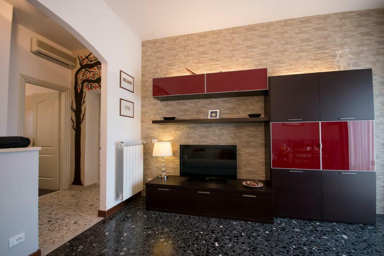 A Casa Di Simone A Viareggio Apartment Exterior photo